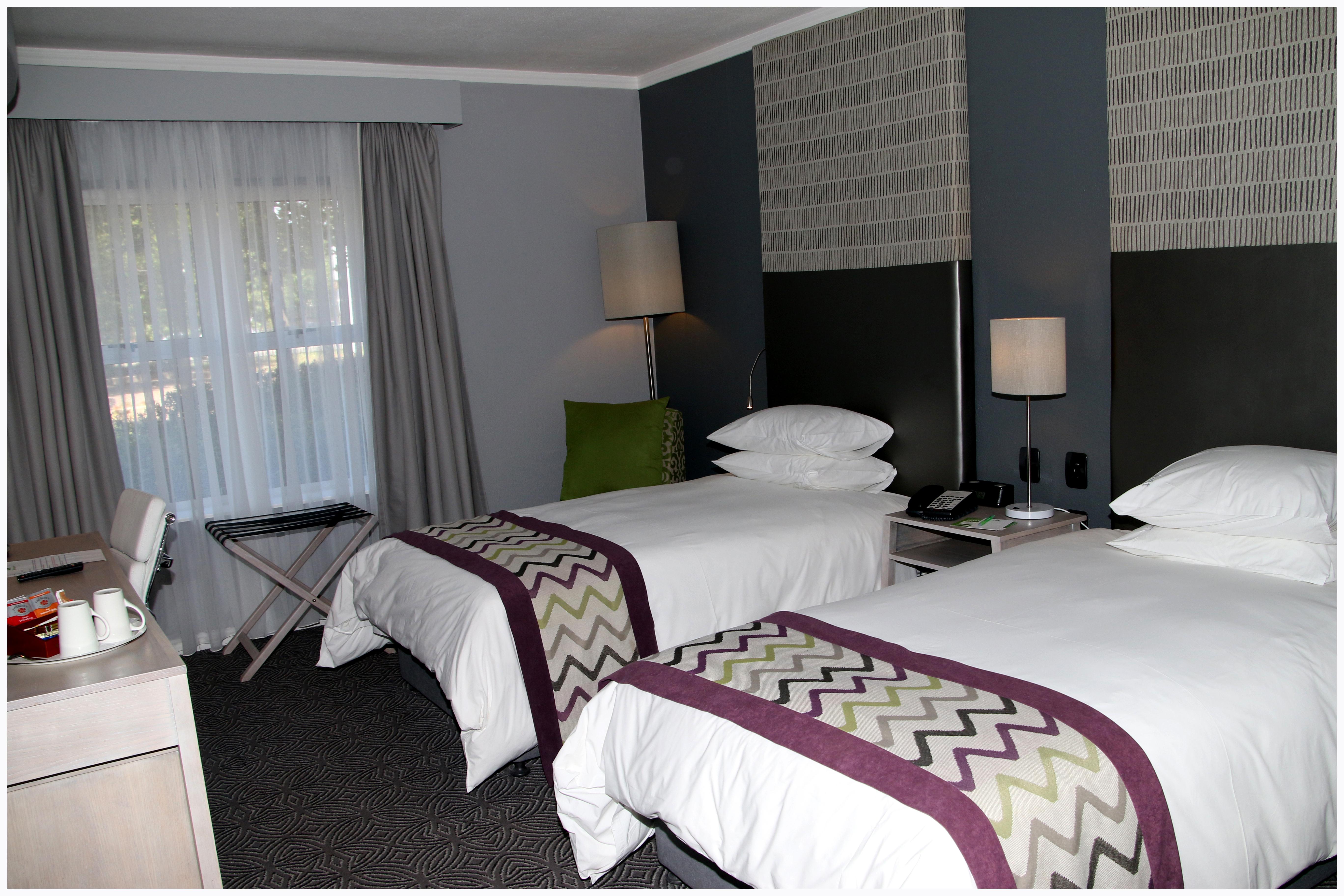 Holiday Inn Johannesburg Airport By Ihg Kempton Park Esterno foto