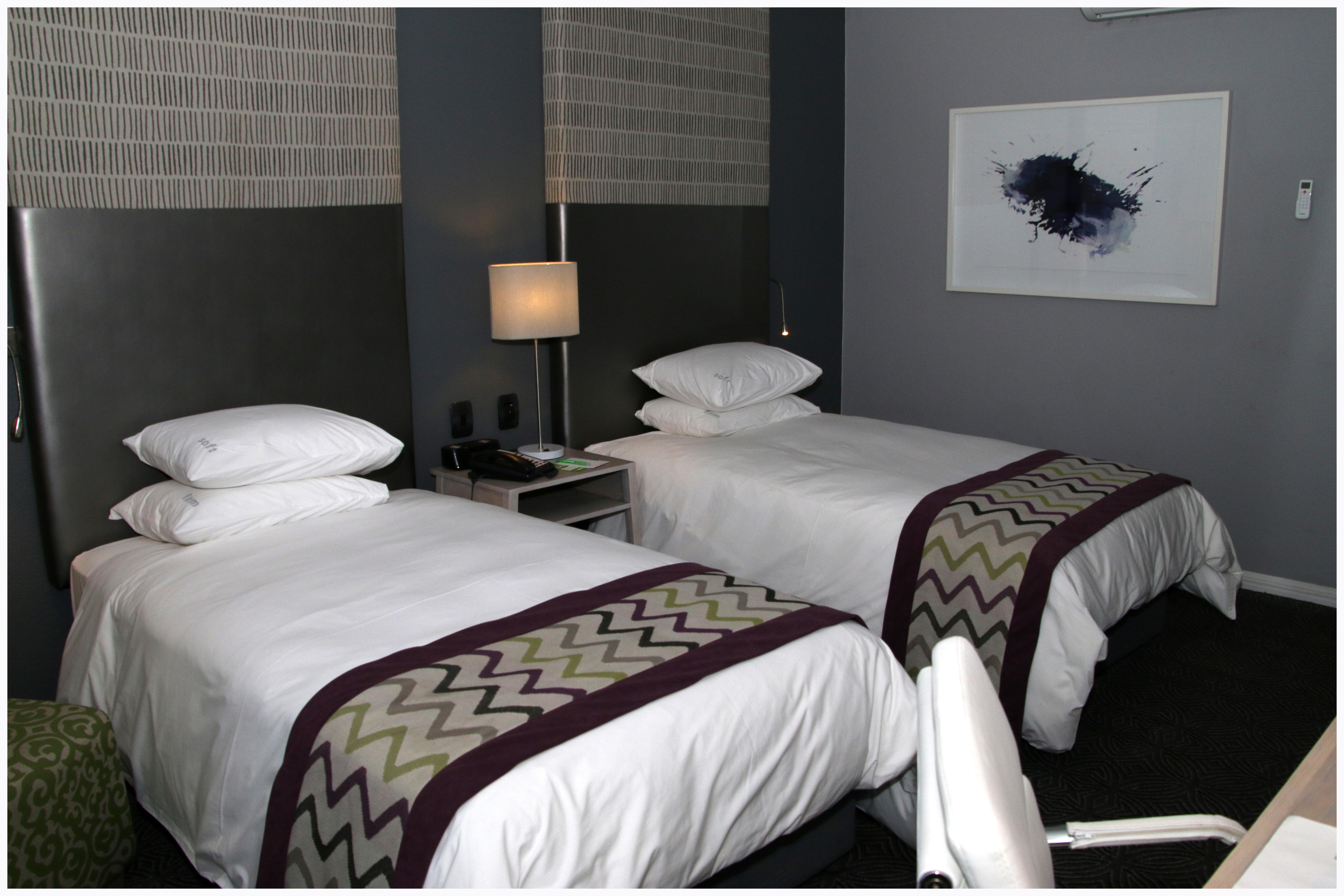 Holiday Inn Johannesburg Airport By Ihg Kempton Park Esterno foto