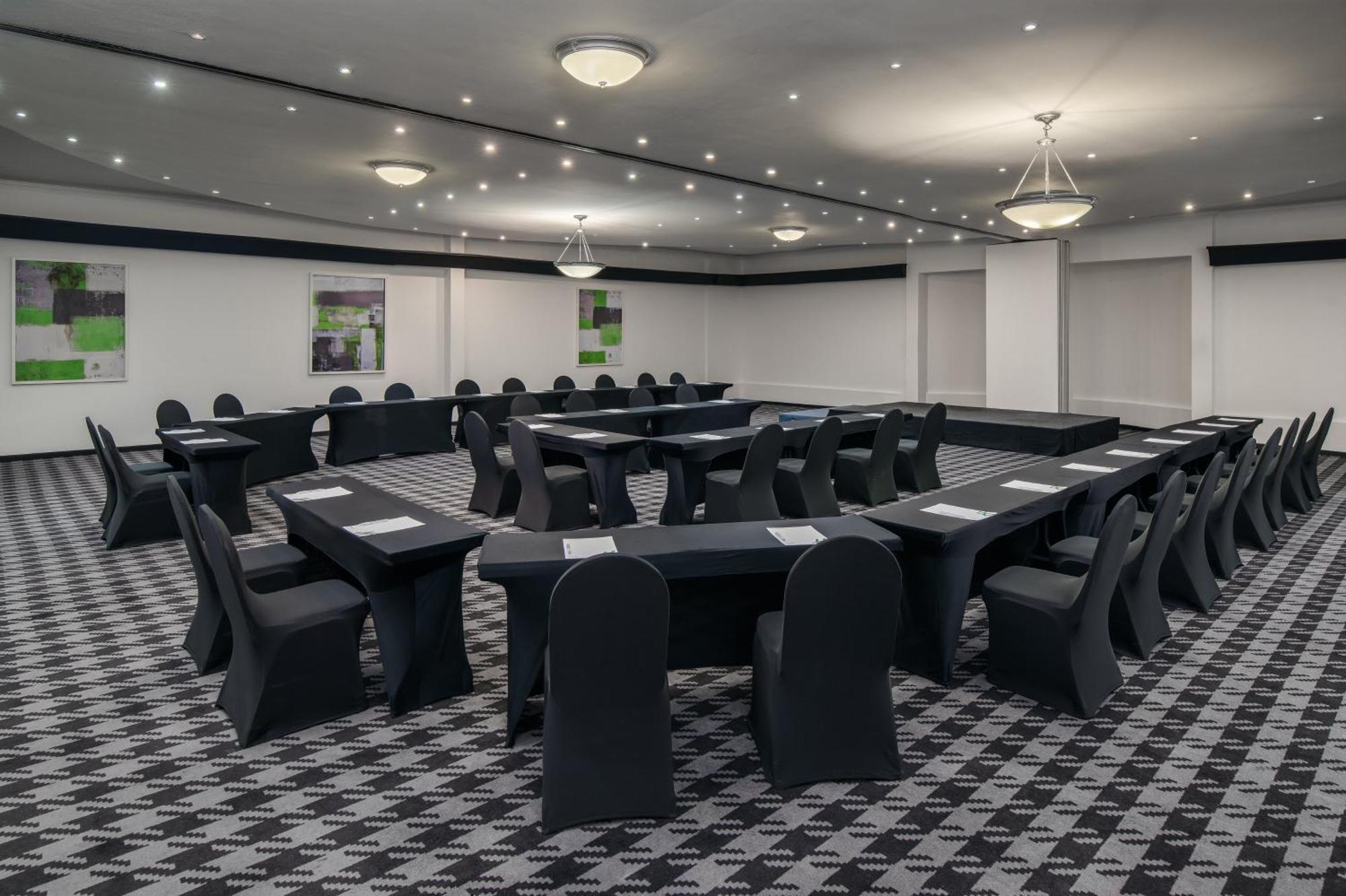 Holiday Inn Johannesburg Airport By Ihg Kempton Park Esterno foto