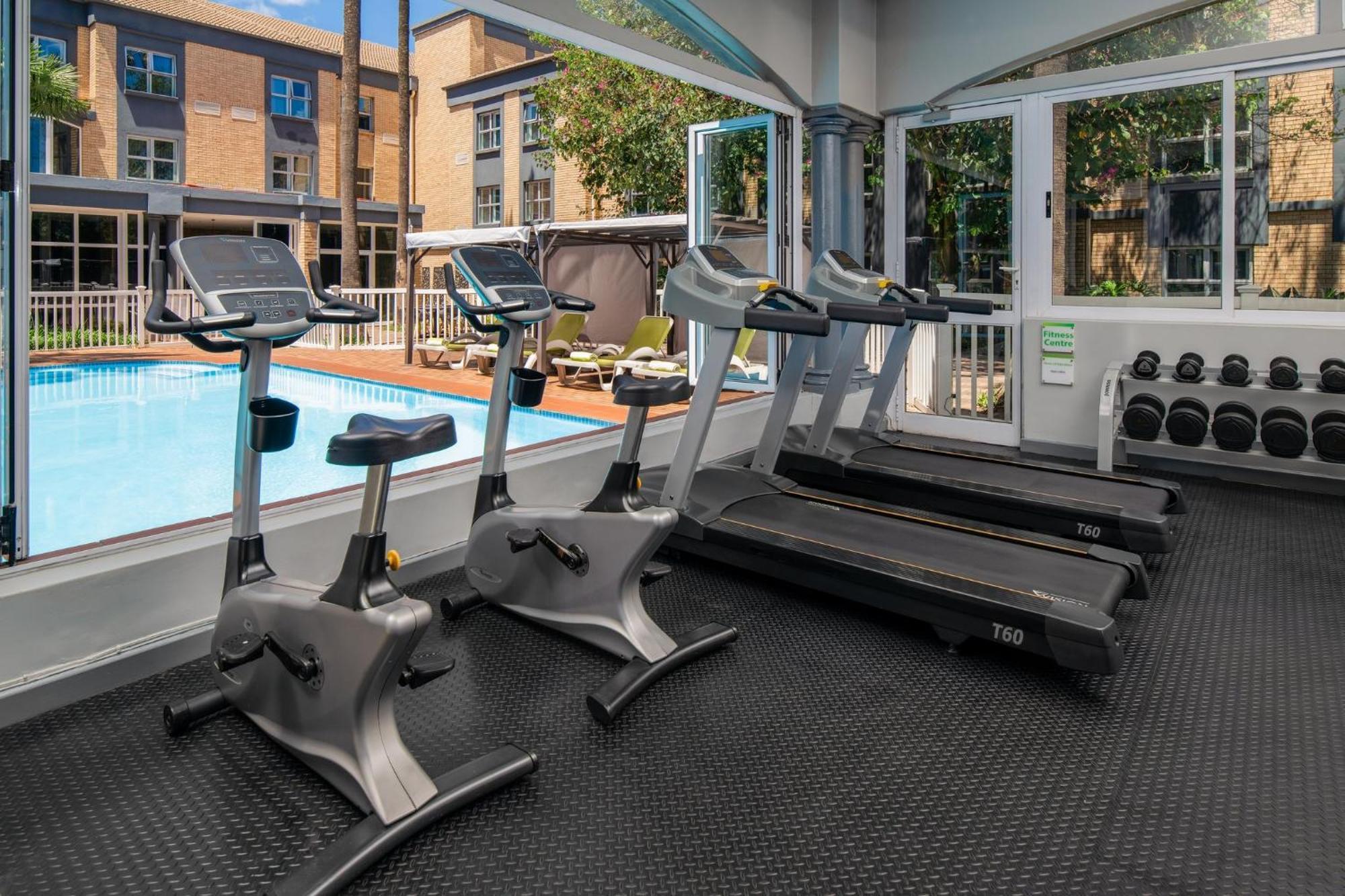 Holiday Inn Johannesburg Airport By Ihg Kempton Park Esterno foto