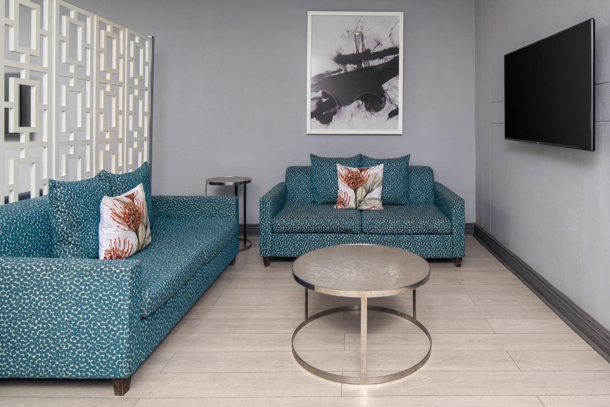 Holiday Inn Johannesburg Airport By Ihg Kempton Park Esterno foto
